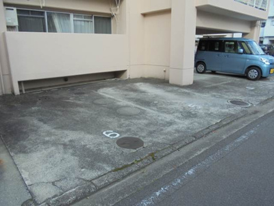 【駐車場】 | メローハイツ束本