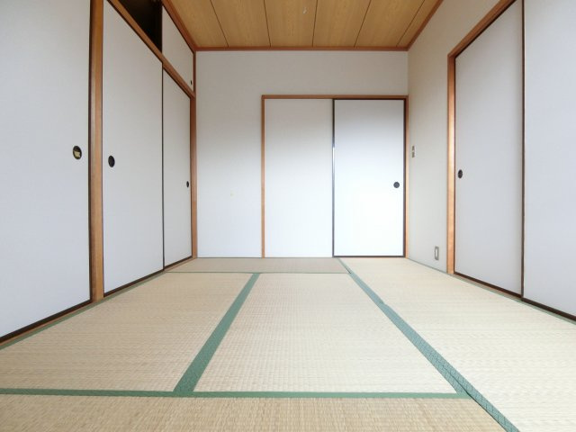 ソファレ高倉台の寝室