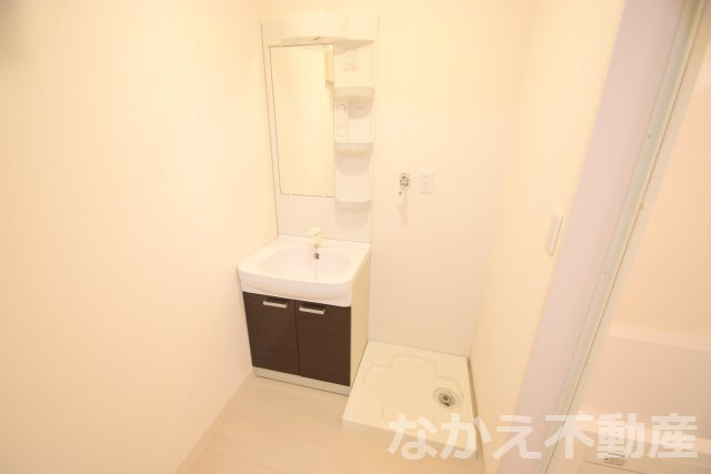 【洗面所】 | ゆったりとスペースのある洗面所