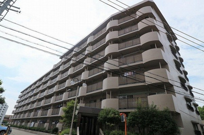 【外観】 | グリーンコーポ緑地公園第壱　中古マンション | 総戸数75戸のマンションです♪