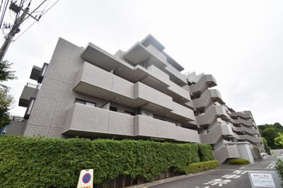 【外観】 | グレーシア横濱片倉 | 総戸数５６戸、１９９７年２月築、管理人は日勤勤務につき管理体制良好です♪