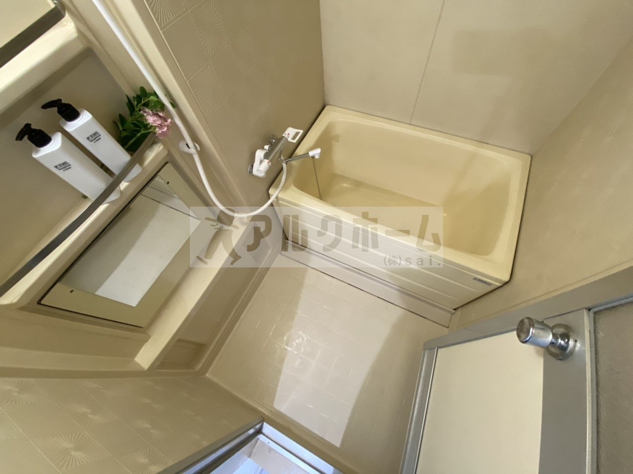 ノーブル国分の浴室