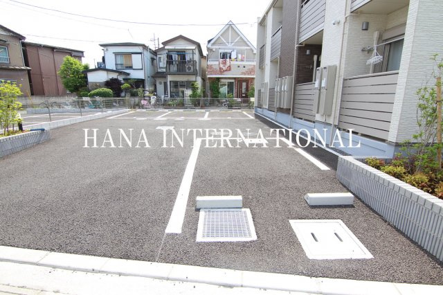 クレイノサニーハイツ２の駐車場