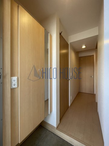 メゾン ブランシェの玄関