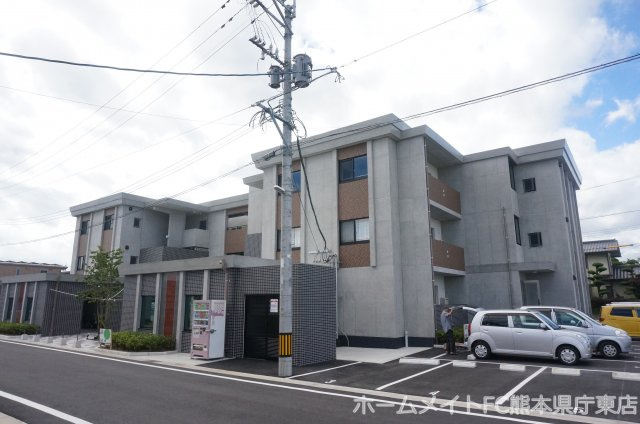 熊本市南区田井島３丁目の賃貸マンションの外観
