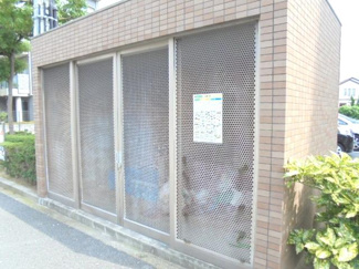 【その他共用部分】 | 敷地内ゴミ置き場★