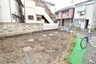 【外観】 | 現地見学や資料請求などお気軽にお問合わせ下さい。
周辺環境とあわせて現地ご案内致します。