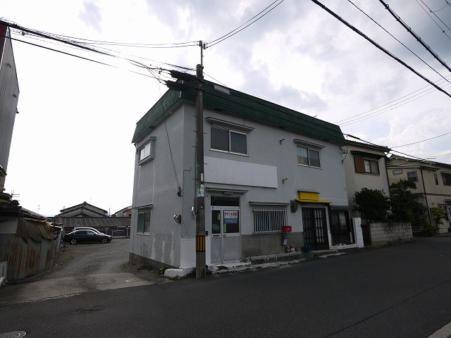 辻村店舗（紀寺町）の外観|外観は落ち着いています