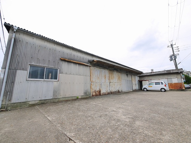 南京終町1丁目倉庫の外観