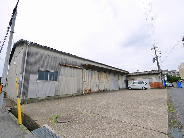 南京終町1丁目倉庫の外観