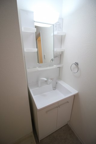 六甲司ハウスの洗面所
