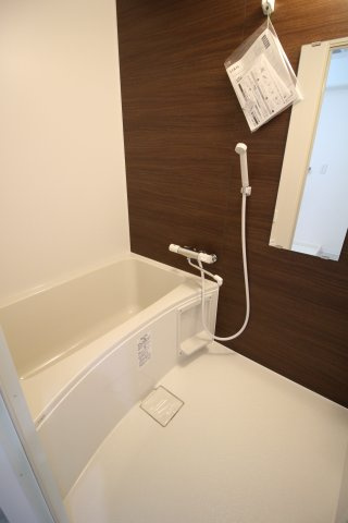 六甲司ハウスの浴室