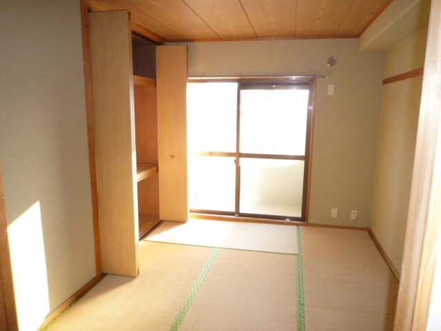 ソレーユ大海の収納