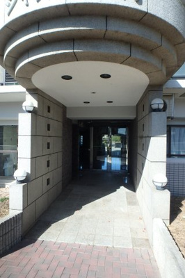 【エントランス】 | シャルル小野