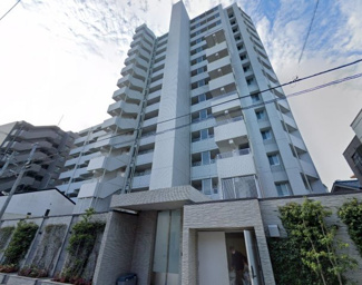 【外観】 | 総戸数６８戸、平成２４年１２月築、管理人は日勤勤務につき管理体制良好です♪