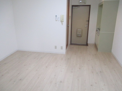 【居間・リビング】 | アロンディール岸里東