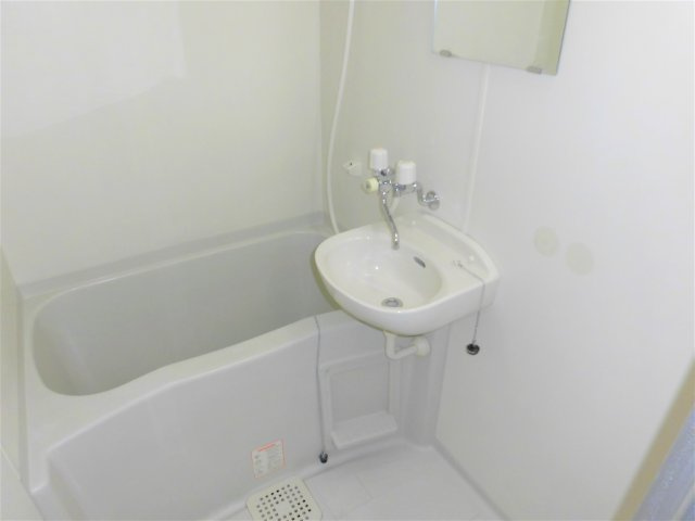 一光林町コーポ第一の浴室