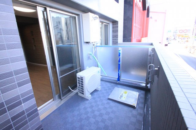 プレミアム菱屋西のバルコニー