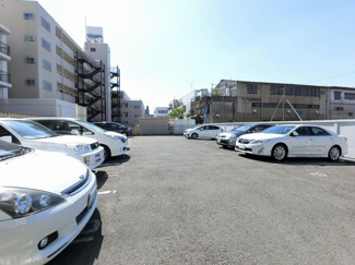 【駐車場】 | 平置き駐車場です。