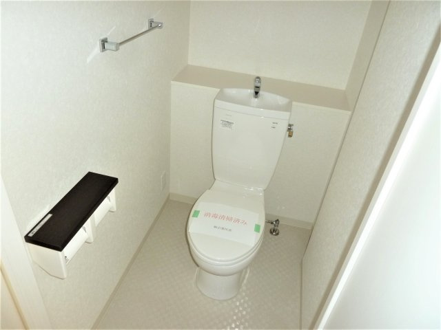 グラン・ジュテ前原のトイレ|もちろんバス・トイレ別です