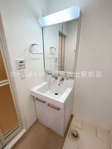 ヴァンスタージュ大阪城EASTの独立洗面台