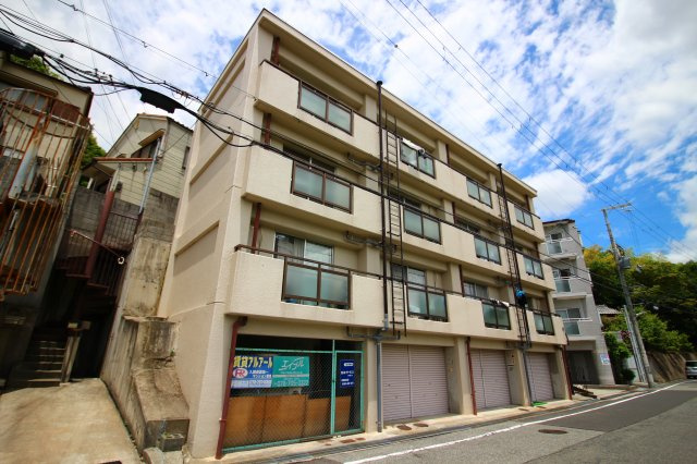 サンルーム名谷の外観