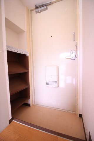 サンルーム名谷の玄関
