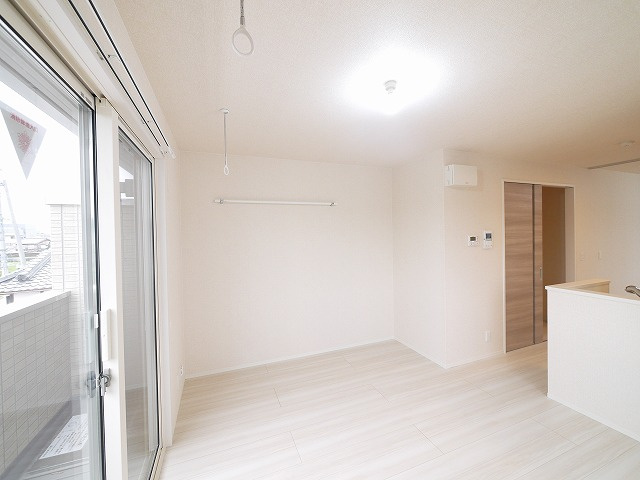 アージュⅠの居間・リビング|ゆったり過ごせる居間です