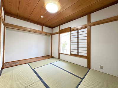 【和室】 | 山口台戸建 | 1階・和室6帖☆ダイニングキッチンから繋がるお部屋です♪収納スペース完備でお部屋がすっきり片付きます！