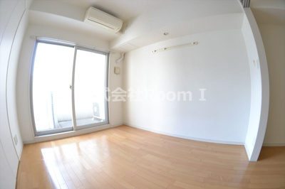 【洋室】 | セイワパレス大手通 | 個人の部屋や寝室として使える洋室です