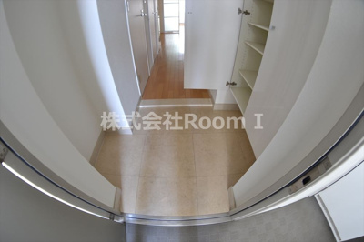 【玄関】 | セイワパレス大手通 | 収納もある玄関です