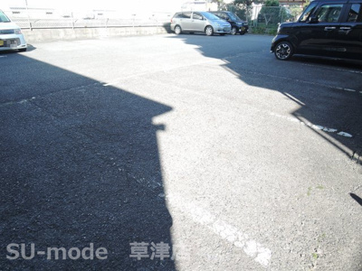 【駐車場】 | ワイズマンション栗東