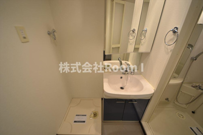 【独立洗面台】 | アーバネックス大阪城WEST | 独立洗面台、朝の身支度には欠かせません