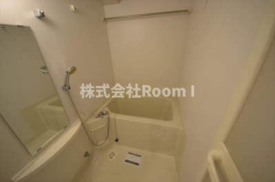 【浴室】 | アーバネックス大阪城WEST | お風呂で日々の疲れを落としましょう
