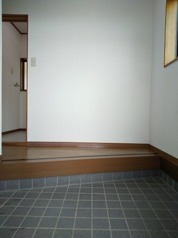 【玄関】 | 長生郡長生村小泉　中古戸建