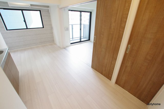 FDS VALOR 仲介手数料無料の洋室