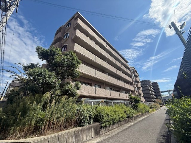 アーデンコート住吉川の外観