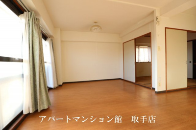 【居間・リビング】 | ル・マ・デュ・キャルム