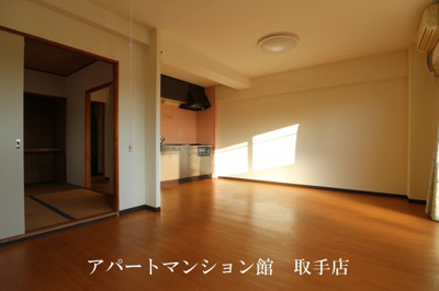 【居間・リビング】 | ル・マ・デュ・キャルム