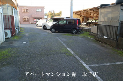 【駐車場】 | ル・マ・デュ・キャルム