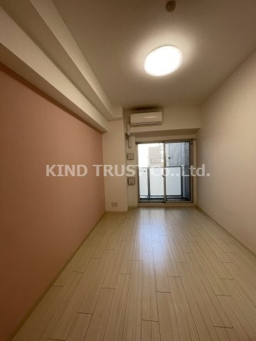 ALZA松ヶ枝の居間・リビング|ゆったり過ごせる居間です