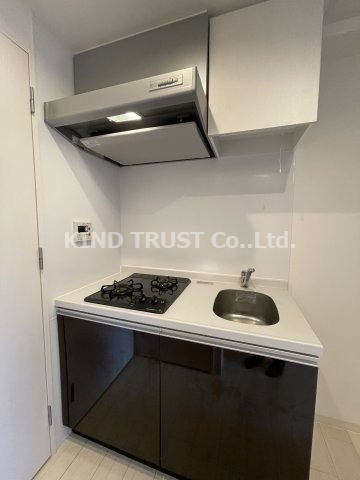 ALZA松ヶ枝のキッチン|コンパクトなキッチンで掃除もラクラク