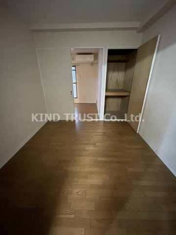 サンサーラビル南森町の居間・リビング