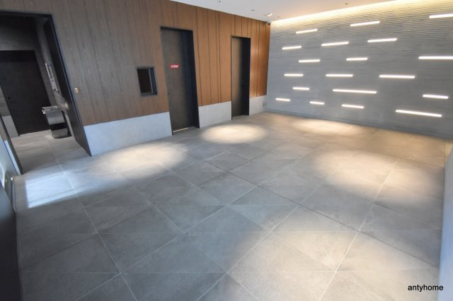 コンフォリア江坂広芝町　仲介手数料無料のロビー