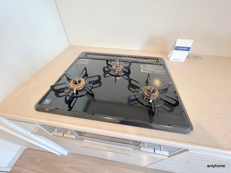 コンフォリア江坂広芝町　仲介手数料無料のキッチン