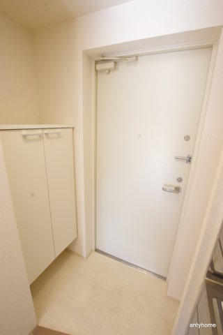 セスト新大阪　仲介手数料無料の玄関