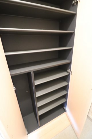 サンハイムAの収納