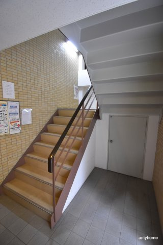 メゾンワタナベ　仲介手数料無料のロビー