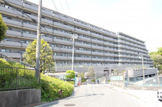 【外観】 | ウォシュレット内蔵の最新トイレ設備を採用。