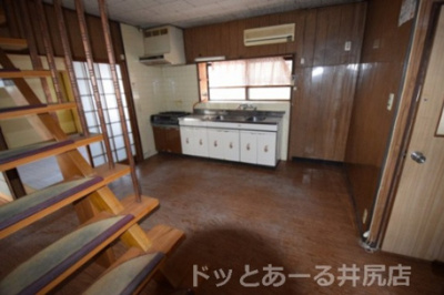 【居間・リビング】 | 瀬木戸建て